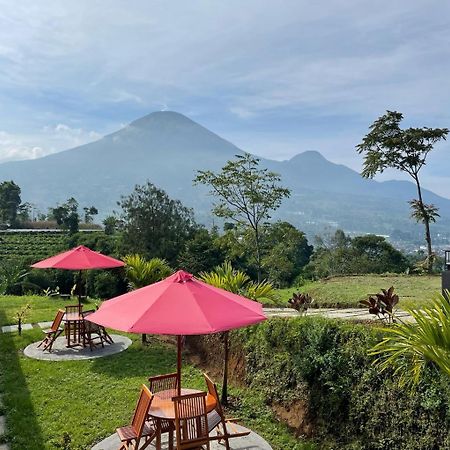 Pelataran Seroja Villas Wonosobo Bagian luar foto